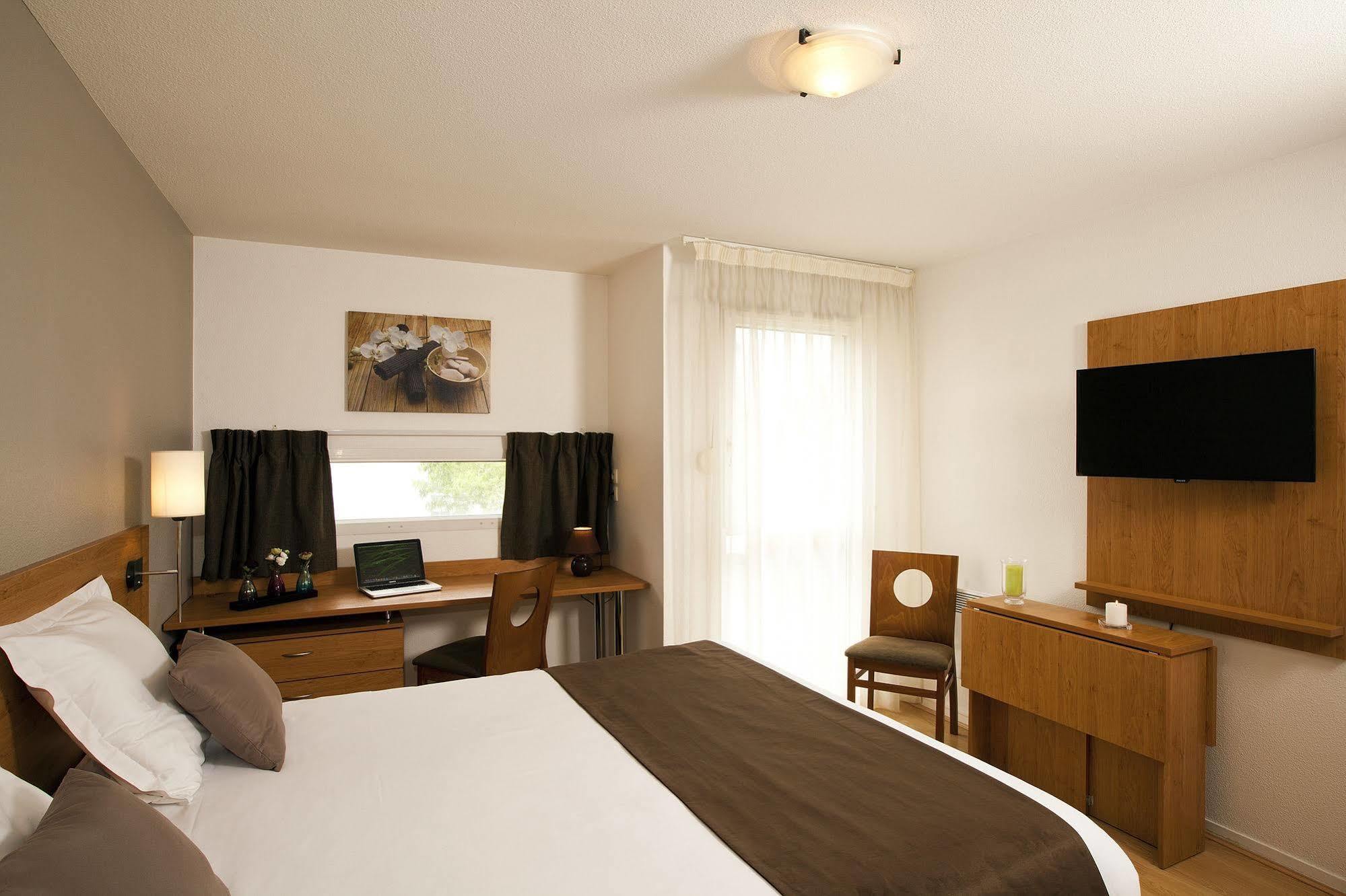 Sejours & Affaires La Rochelle Les Minimes Aparthotel Exterior foto