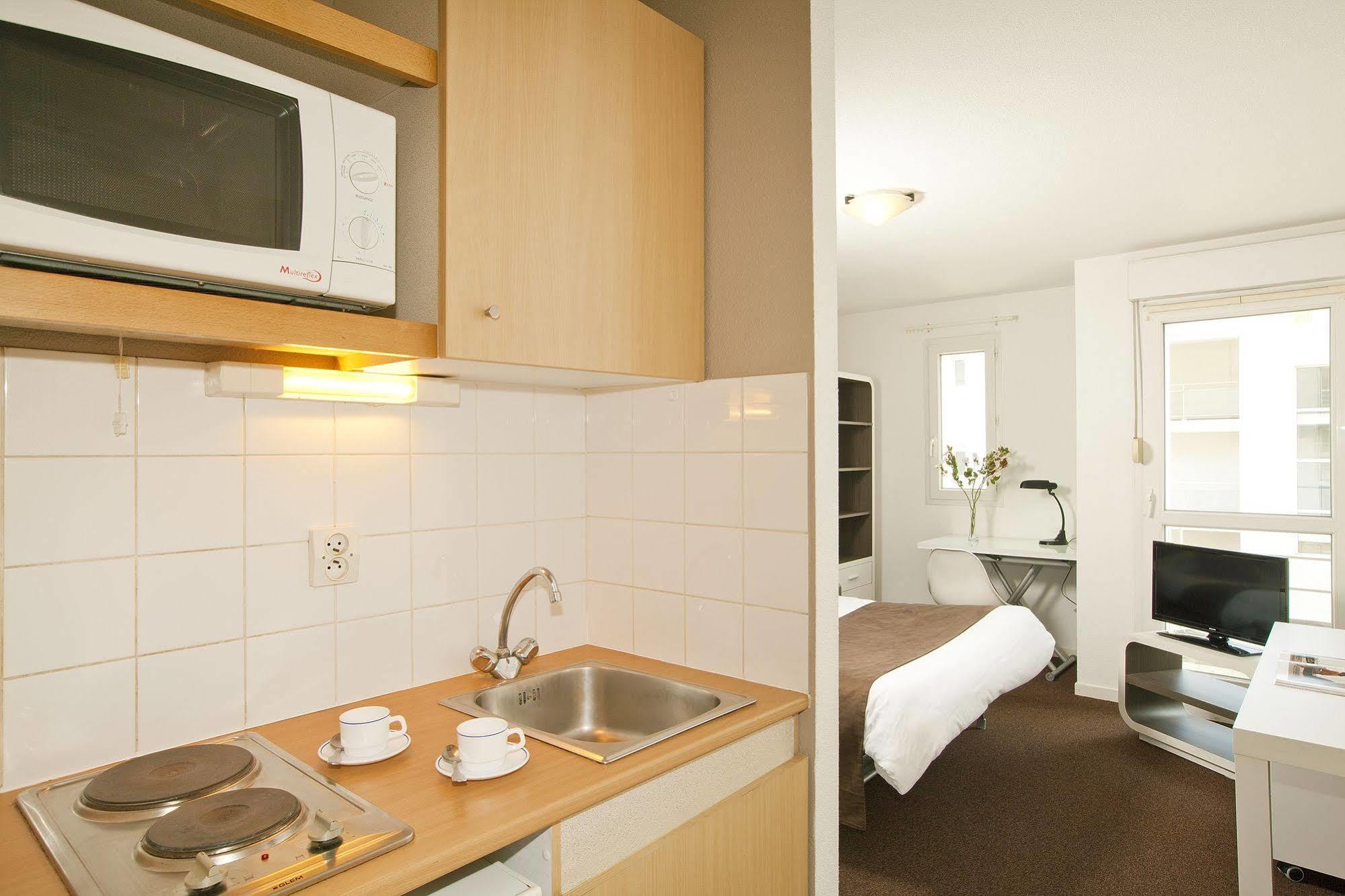Sejours & Affaires La Rochelle Les Minimes Aparthotel Exterior foto